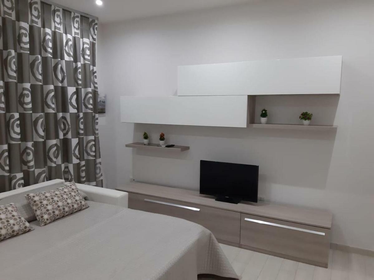 La Casa Di Donatella Ξενοδοχείο Νάπολη Εξωτερικό φωτογραφία