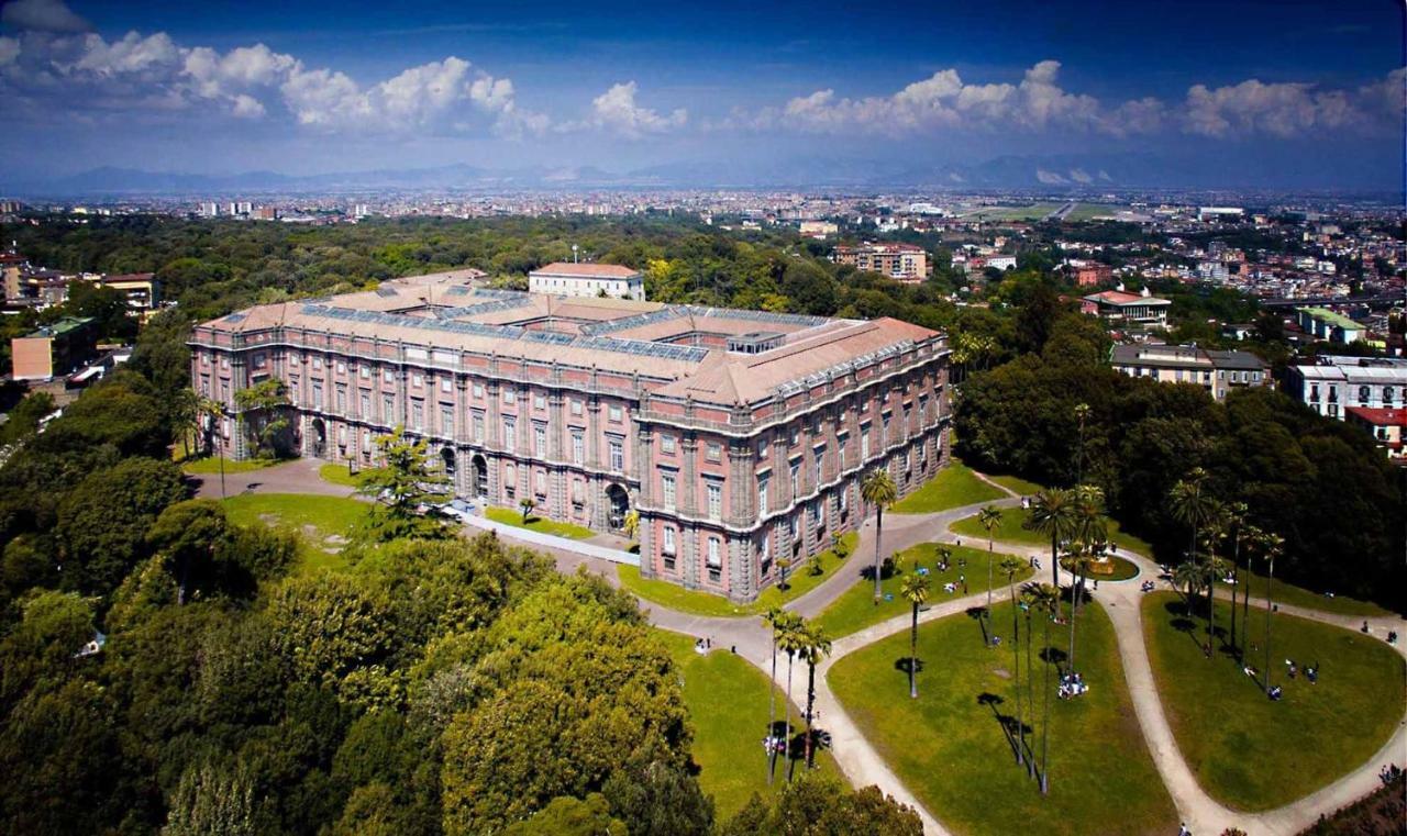 La Casa Di Donatella Ξενοδοχείο Νάπολη Εξωτερικό φωτογραφία